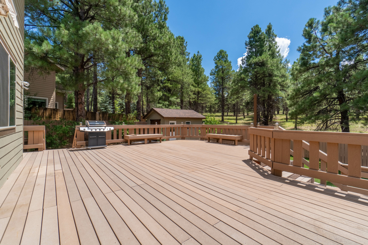 wood vs composite decking