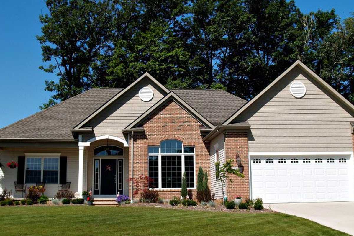 How Energy-Efficient Windows in Overland Park Handle Our Weather